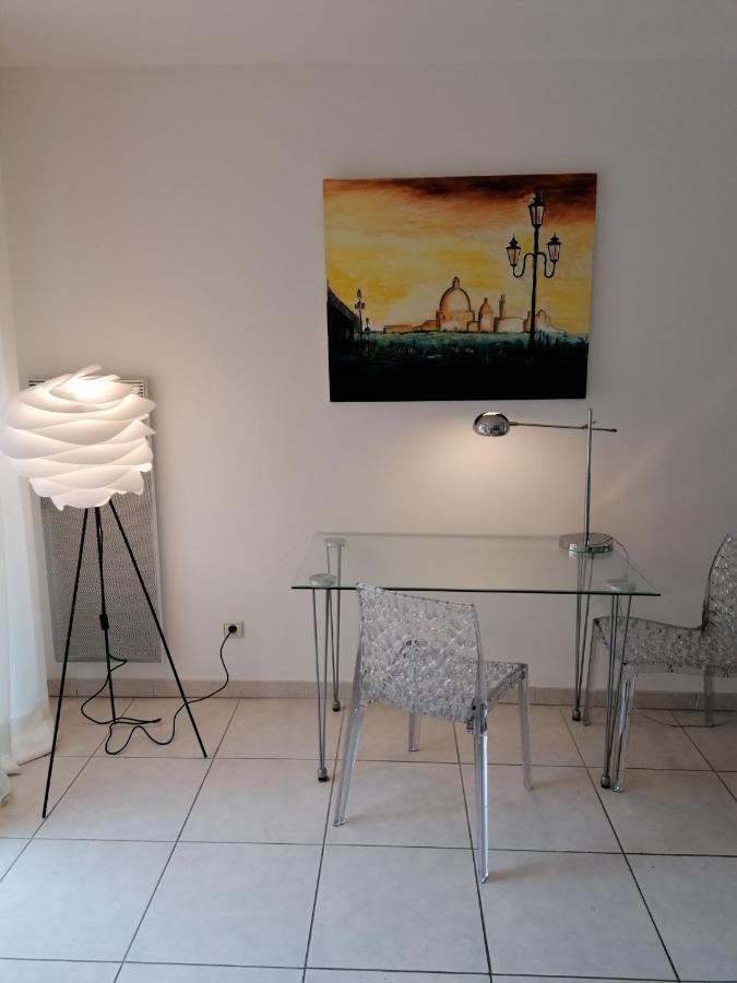 Neuf 25 M2, Terrasse 35 M2 Proche Port Nice, Centre Apartment Nizza